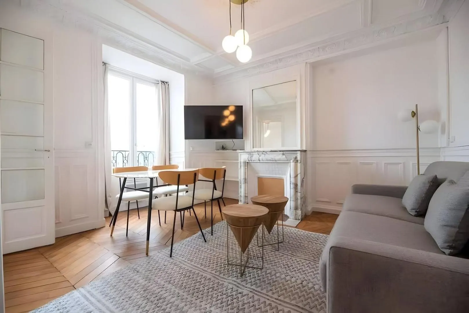 Tbs 327 - Superb Apartment With Eiffel Tower View Parijs